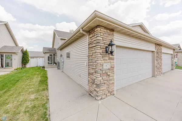 1873 6th ST W, West Fargo, ND 58078