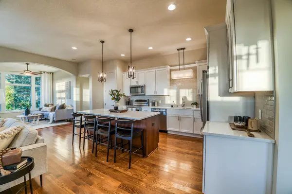 17796 Junelle CT, Lakeville, MN 55044