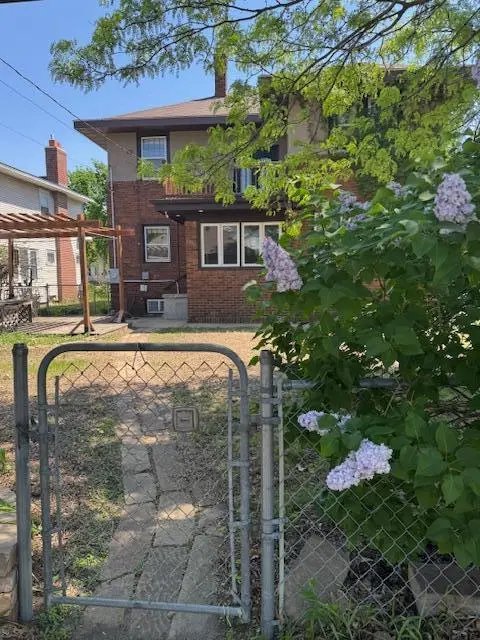 3252 Park AVE, Minneapolis, MN 55407