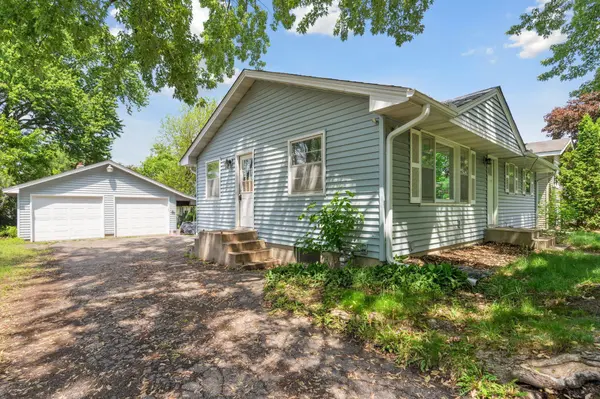 2237 Holloway AVE E, North Saint Paul, MN 55109