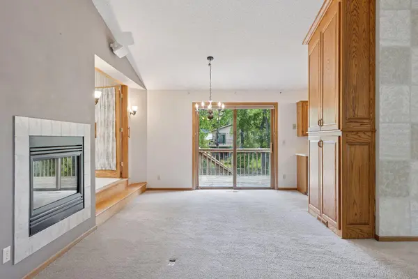 4049 Stockdale DR, Vadnais Heights, MN 55127