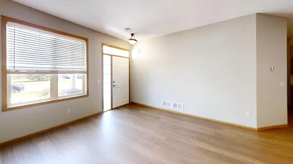 2504 Country View DR, Northfield, MN 55057