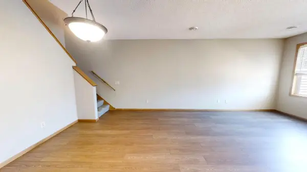 2504 Country View DR, Northfield, MN 55057
