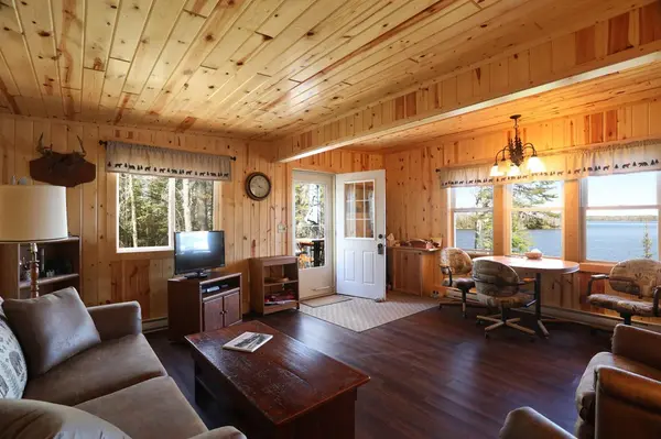 3291 Thomas RD, Tower, MN 55790