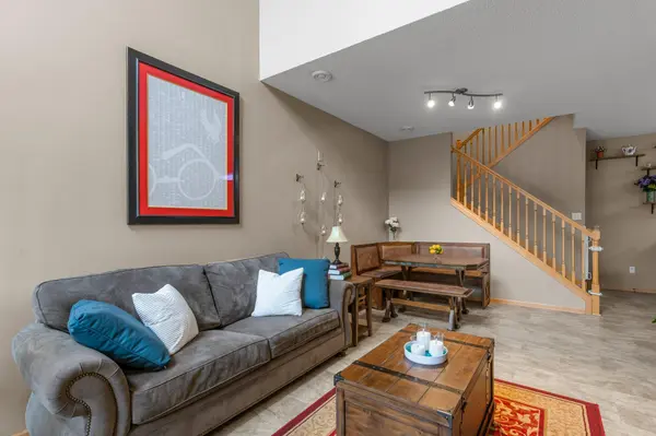 1601 Woodlynn AVE #2, Maplewood, MN 55109