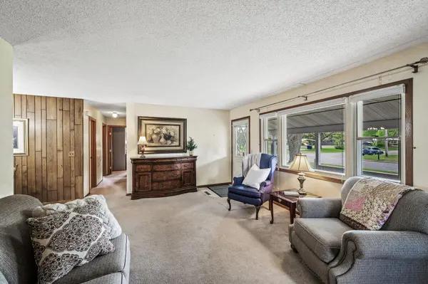 9807 5th ST NE, Blaine, MN 55434