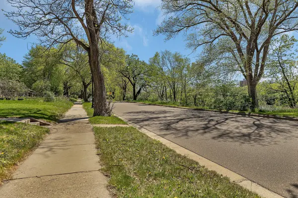 506 Riverside DR SE, Saint Cloud, MN 56304