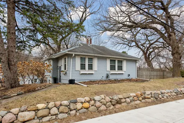 202 Oak ST, Excelsior, MN 55331