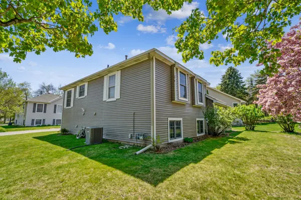 7350 Williams LN, Eden Prairie, MN 55346