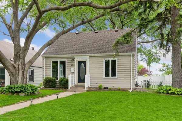 426 14th AVE N, Hopkins, MN 55343