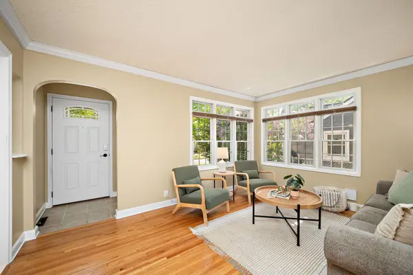 3036 Edgewood AVE S, Saint Louis Park, MN 55426