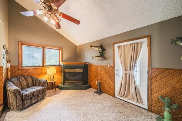 301 4th ST SE, Pelican Rapids, MN 56572
