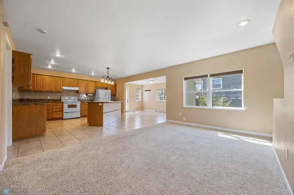 744 4th ST S, Casselton, ND 58012
