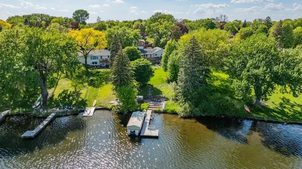 1231 Pike Lake DR, New Brighton, MN 55112
