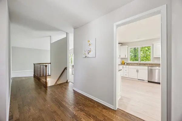 1588 Chatham AVE, Arden Hills, MN 55112