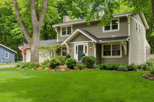 4685 Lakeway TER,  Excelsior,  MN 55331