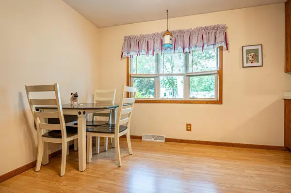 225 N Davis AVE, Litchfield, MN 55355
