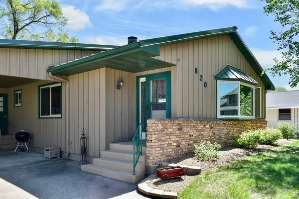 820 49th AVE, Goodview, MN 55987