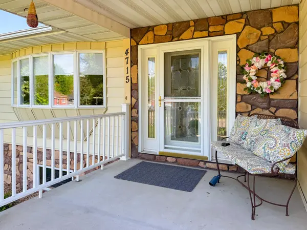 4715 Culver RD, Golden Valley, MN 55422