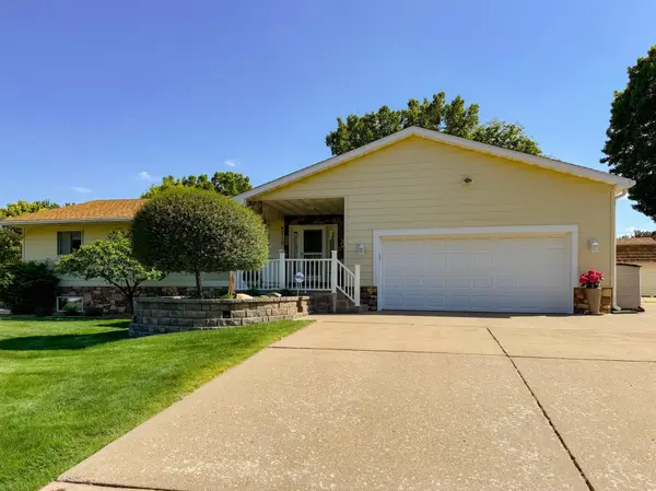 4715 Culver RD, Golden Valley, MN 55422