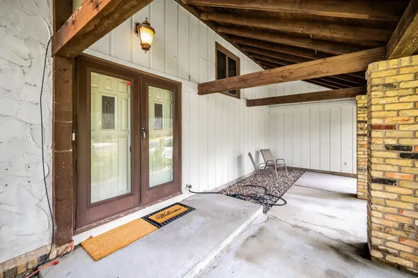 1653 Briardale RD NE, Fridley, MN 55432