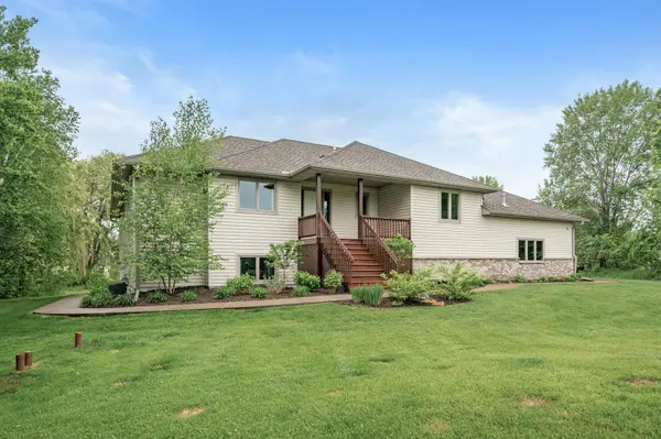 4756 121st AVE NE, Blaine, MN 55449