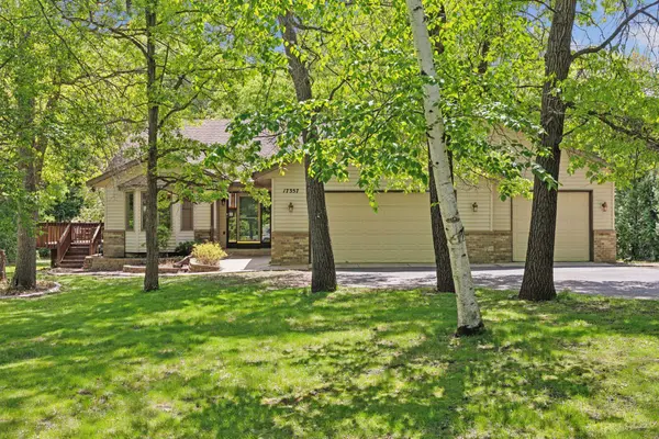 17357 Flora CT NW, Andover, MN 55304