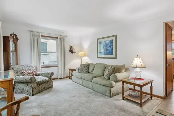 1030 Topping ST, Saint Paul, MN 55103