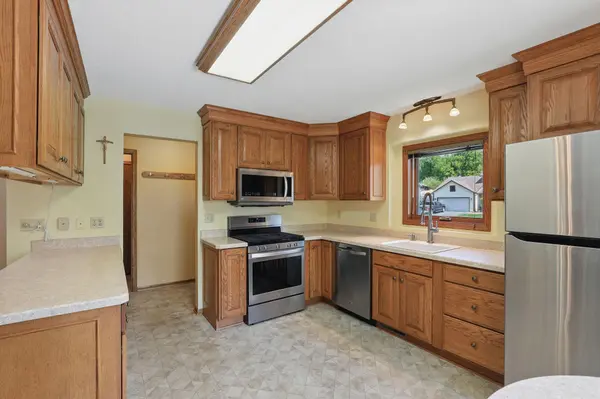 1617 Lakewood DR N, Maplewood, MN 55119