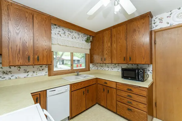 1426 Graham CT SE, Rochester, MN 55904
