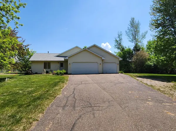 31785 Foxhill AVE, Stacy, MN 55079