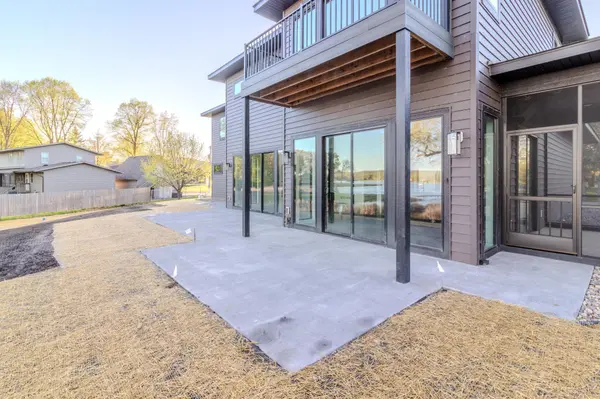 33668 Poverty Point DR, Avon, MN 56310