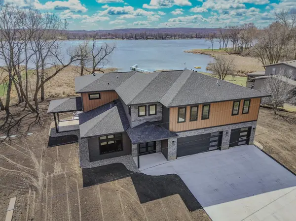 33668 Poverty Point DR, Avon, MN 56310