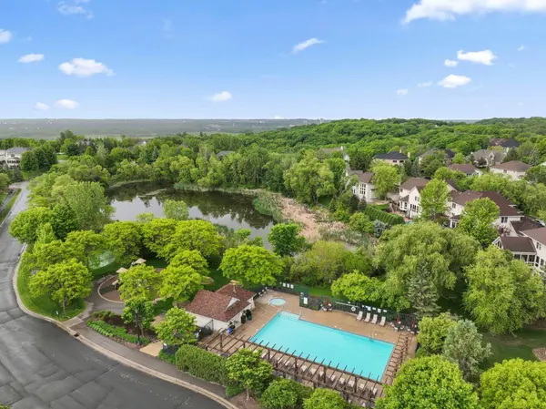 18764 Farmstead CIR, Eden Prairie, MN 55347