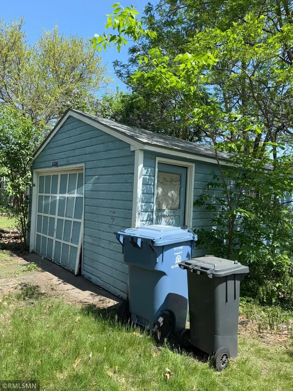 2224 42nd ST E, Minneapolis, MN 55407