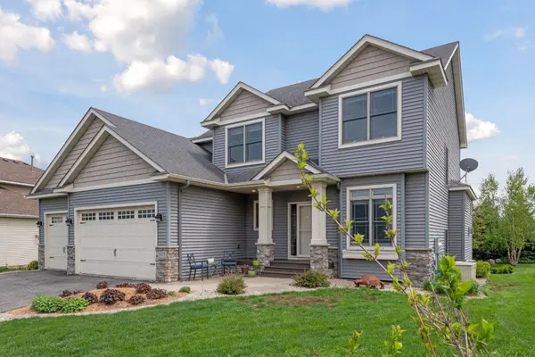1605 Sandbar CIR, Waconia, MN 55387