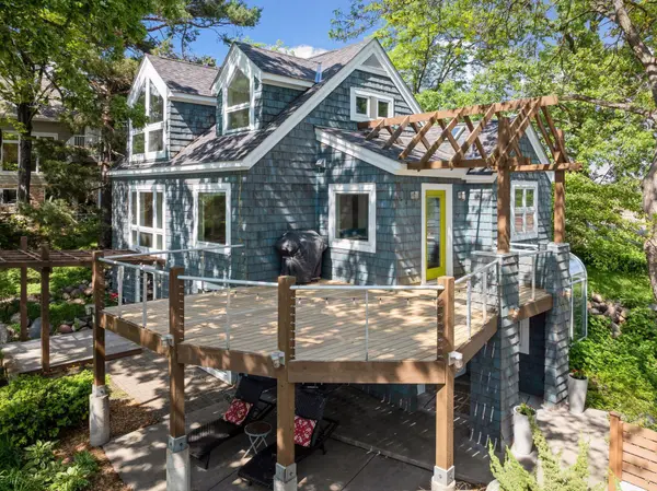 5016 Shady Oak RD S, Minnetonka, MN 55343