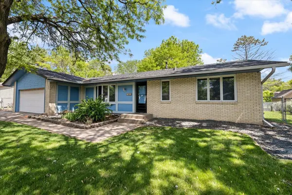 10251 Nightingale ST NW, Coon Rapids, MN 55433