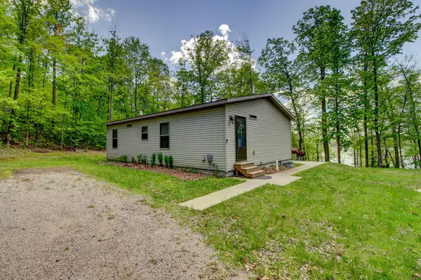 36285 New Melahn DR,  Lake George,  MN 56458