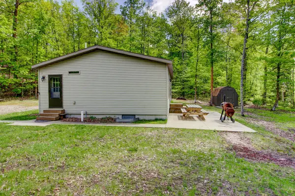 36285 New Melahn DR, Lake George, MN 56458