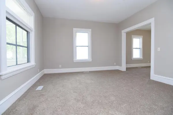 670 Van Buren AVE, Saint Paul, MN 55104