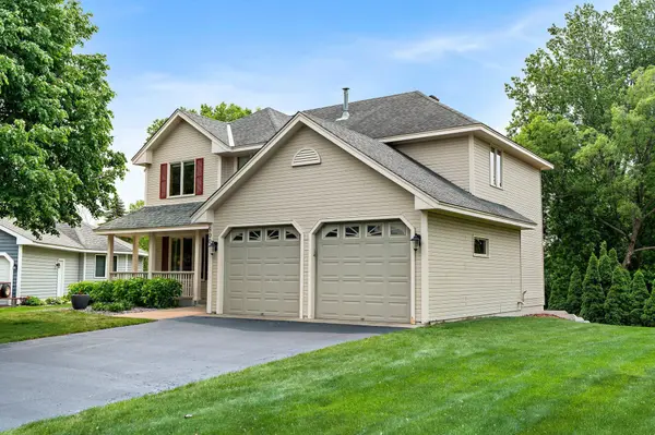 500 Mackubin CIR, Shoreview, MN 55126