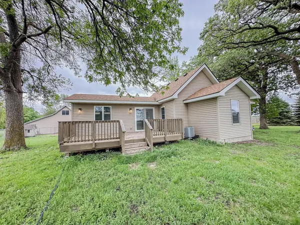 28918 Dewy LN, New Prague, MN 56071