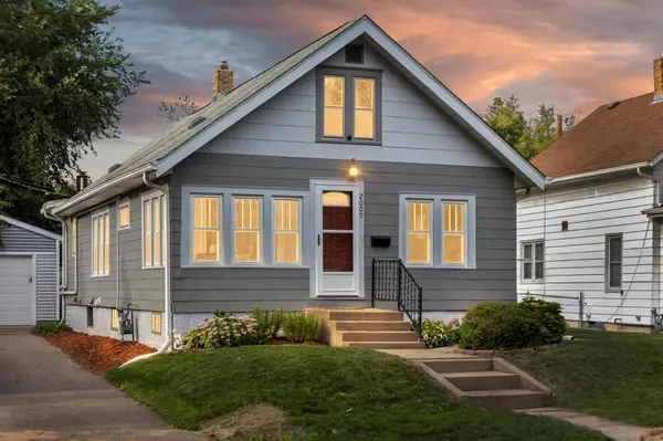 2005 Nokomis AVE, Saint Paul, MN 55119