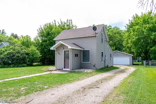 407 2nd ST NW, Barnesville, MN 56514