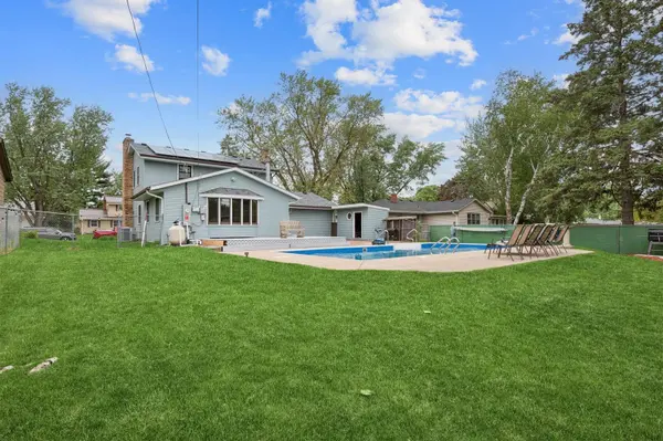 2197 Beam AVE, Maplewood, MN 55109