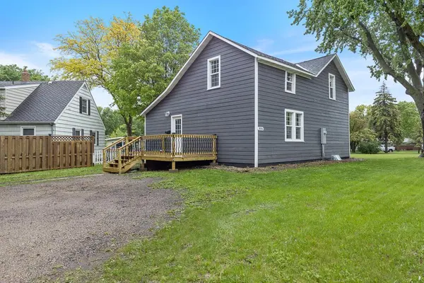 806 N 4th ST, Marshall, MN 56258