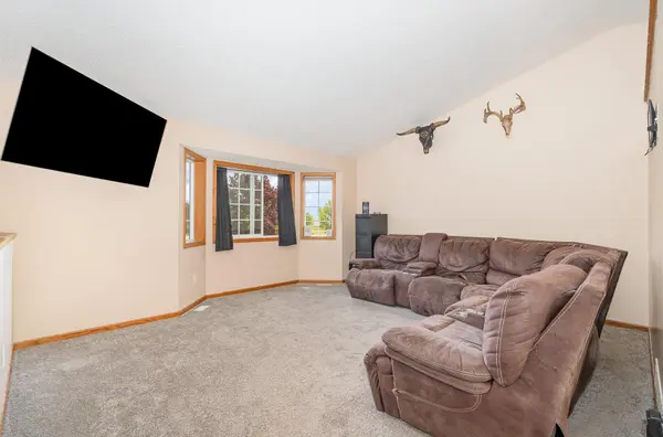 509 8th AVE SE, Isanti, MN 55040
