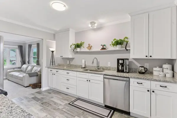 2505 Florida AVE N, Golden Valley, MN 55427