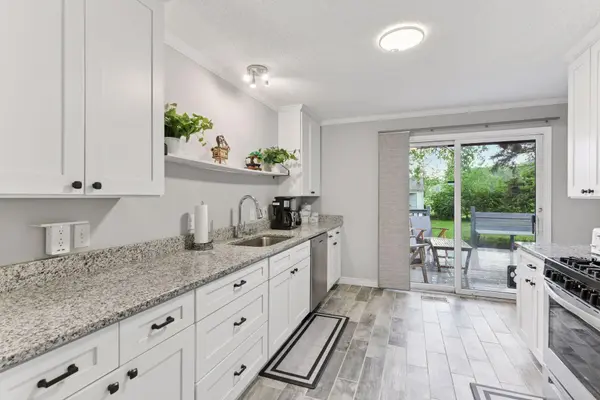 2505 Florida AVE N, Golden Valley, MN 55427